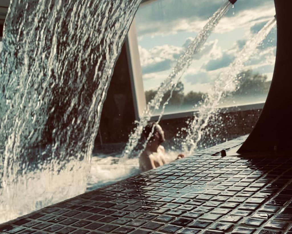 Hotel Balneario Fuentes Del Trampal Carmonita المظهر الخارجي الصورة