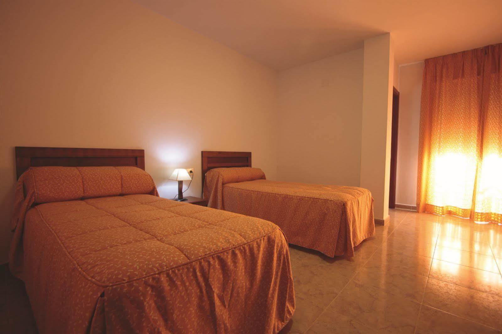 Hotel Balneario Fuentes Del Trampal Carmonita المظهر الخارجي الصورة
